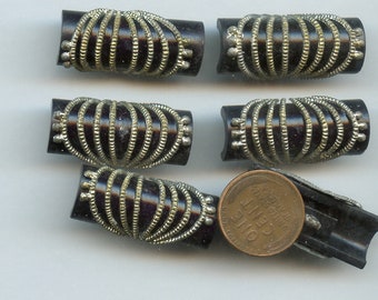 Vintage Matching Set of (6) BLACK Art Deco Celluloid Buttons Metal Trim 9354