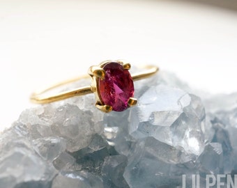 6mm pink tourmaline oval cut 14K gold-fill ring. stackable rings. dainty gold gemstone ring dark pink oval gem. size 7