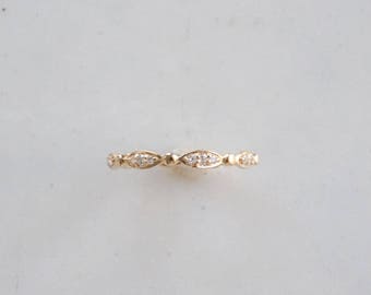 solid gold LUCY scalloped pave band. diamond gemstone ring,  wedding band minimalist ring. 14K gold white gold rose gold