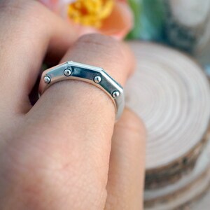 Studded silver band. thick silver ring. dotted ring. geometric ring.  SIZE 7