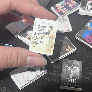 Custom Mini books | TBR jar books | Doll house books | Books read