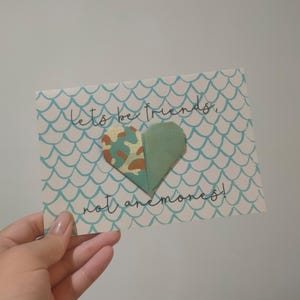 Origami Let's Be Friends not Anemones Punny Grußkarte