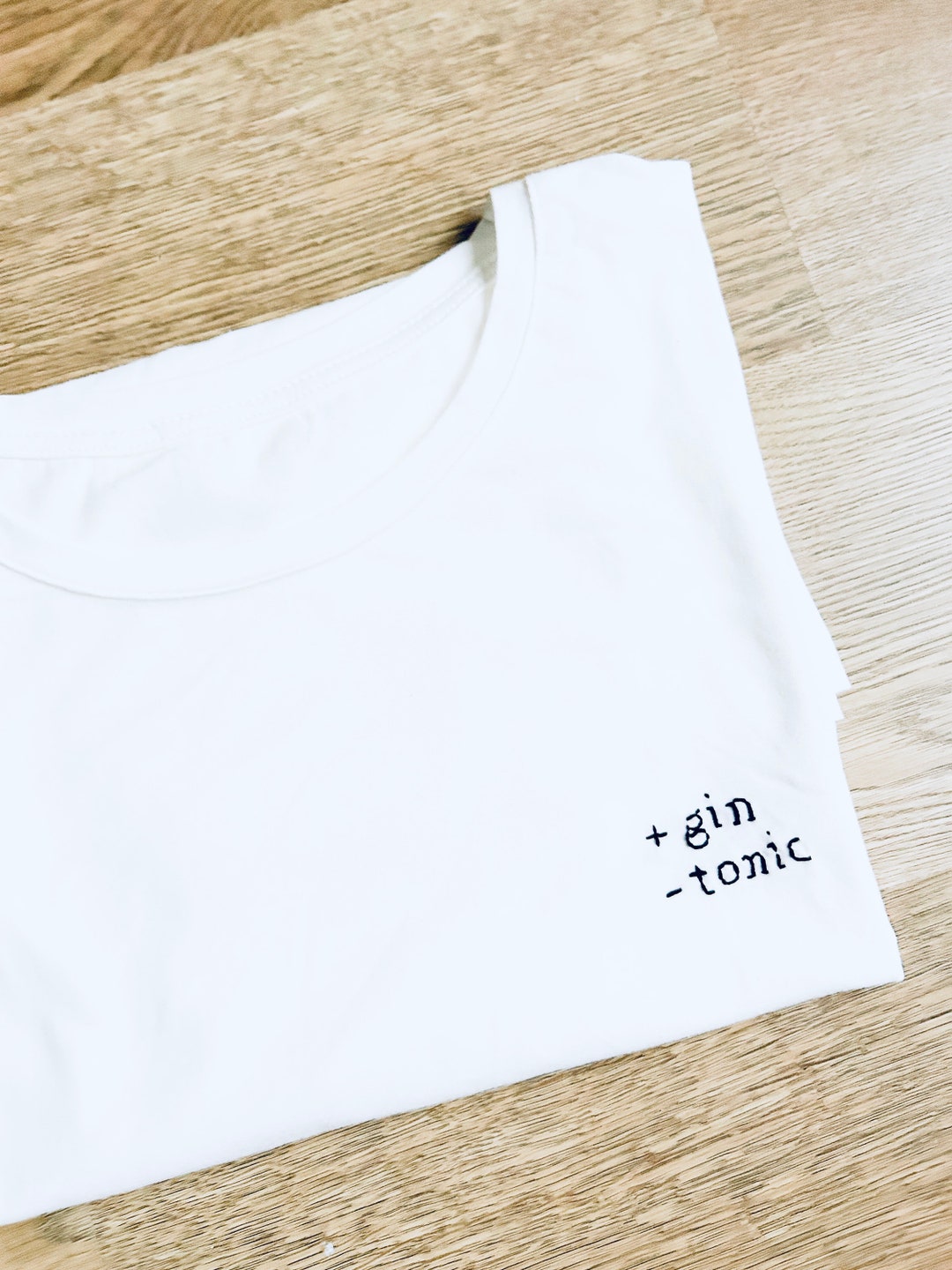 T-shirt Bianca Ricamata - Save The Queen - Foto 8