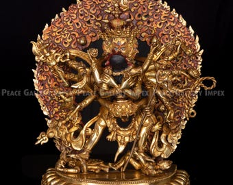 Estatua de Chakrasamvara dorada: arte budista tibetano