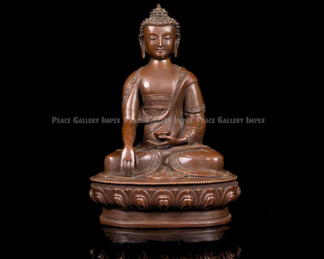骨董品  古い品物  純銅  蓮華座  如来仏像  釈迦銅仏7 銅製釈迦如来像：蓮華台座、酸化仕上げ - Etsy 日本