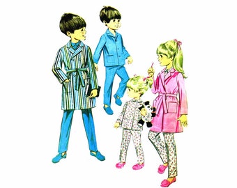 1960s Toddlers Robe Pajamas McCalls 9278 Vintage patrón de costura niños niños niñas ropa de dormir tamaño 3