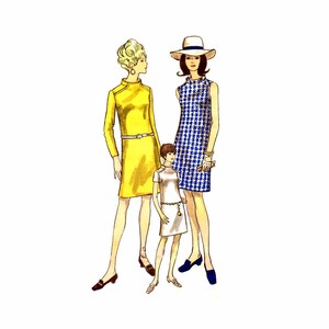 1960s Misses Shift Dress with Seam Interest Vogue 7263 Vintage Sewing Pattern Size 10 Bust 32 1/2