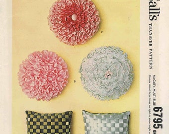 1960s Square Basket Weave Pillow, Round Ruffled Pillow, Round Petal Pillow McCall's 6795 Vintage Sewing Pattern UNCUT