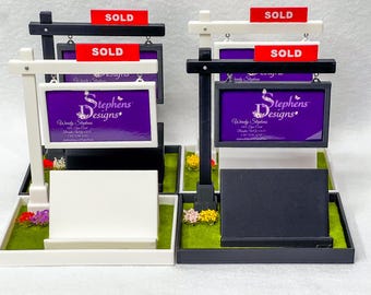Portatarjetas único con letrero "VENDIDO" impreso en 3D, con césped artificial y flores. (Capacidad para más de 50 tarjetas)