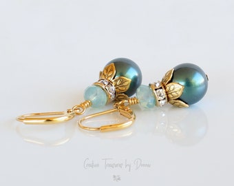 Pearl Gold Earrings, European Cut Crystals, Teal Crystal Pearls, Pearl Earrings, Gold Rhinestone Spacers, Holiday Earrings, Wedding Jewelry