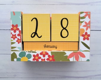 Perpetual Wooden Block Calendar - Blue Yellow and Green - Tropical Hibiscus Wildflower Flowers