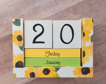 Handmade Perpetual Wooden Block Desk Calendar, Month and Day, Yellow Sunflowers, Flower Field Garden Collection, Desk Calendar