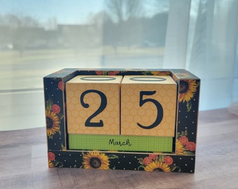 Handmade Perpetual Wooden Block Calendar, Sunflowers Bouquet, Farmhouse Sunshine Red Poppies, Floral Print, Calendar Blocks, Gifts for Her