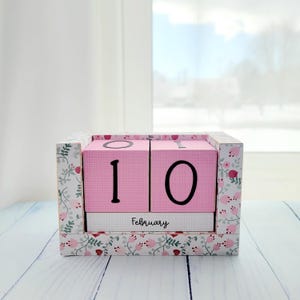 Sweet Pink Desk Decor - Perpetual Wooden Block Calendar, Roses Wild Flowers Vines, Handmade Gift - Ready to Ship