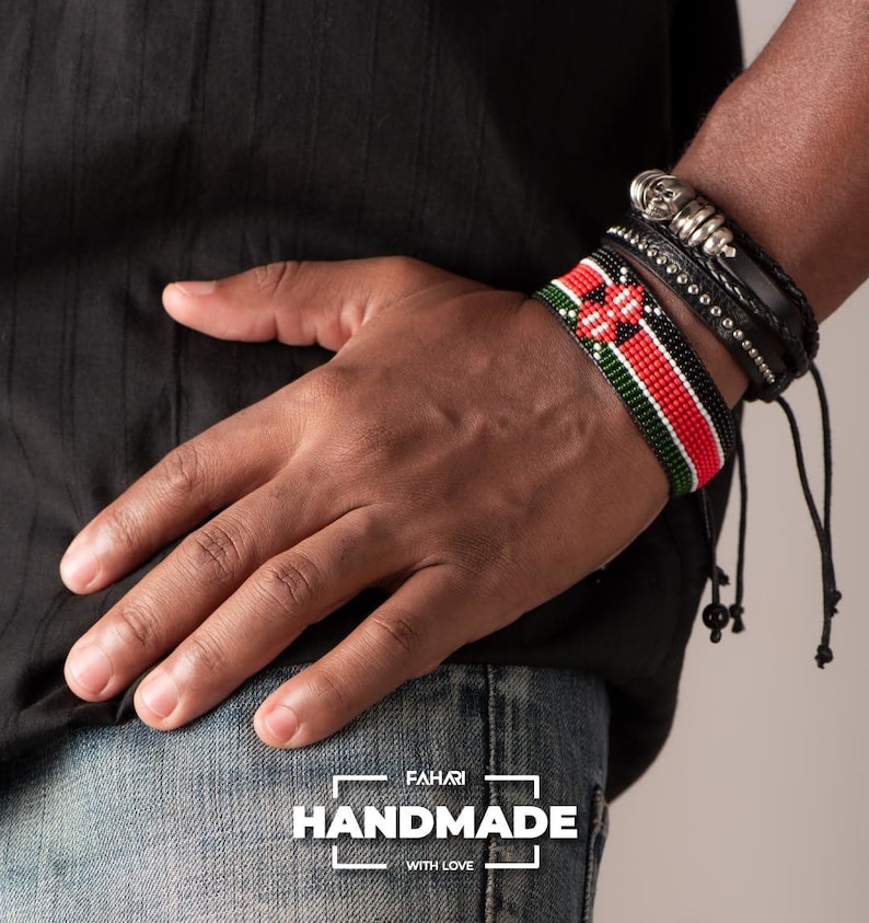 Adjustable Kenyan beaded wristband main image 1