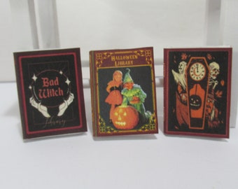 Set of 3 miniature spooky Halloween books