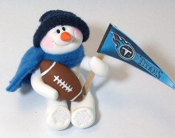 Tennessee Titans: Football snowman ornament