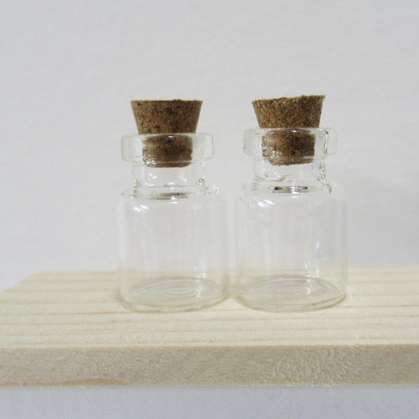 Miniature glass cork bottles