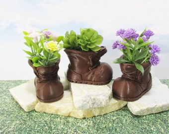 Miniature Old Boot planter with a choice of flowers or succulents