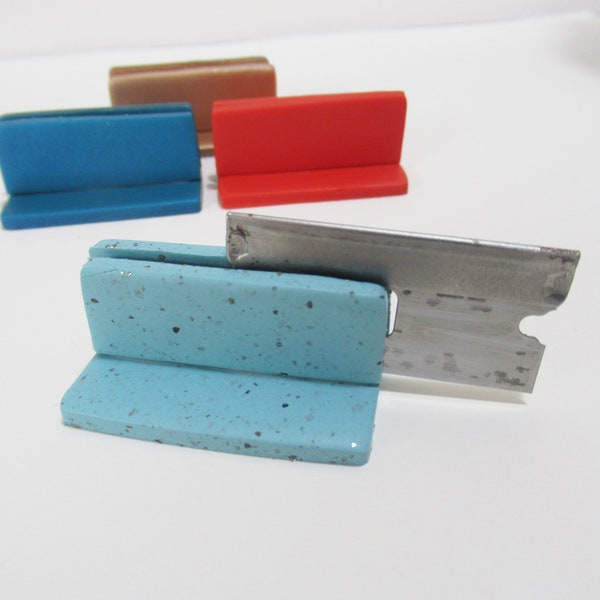 Single edge razor blade safety holder choice of colors