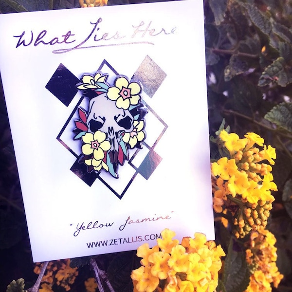Yellow Jasmine Mouse Enamel Pin