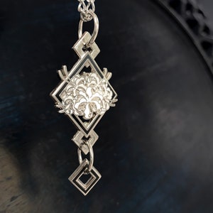 Silver Spider Lilies Necklace