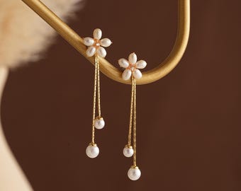 Freshwater Pearl Earrings,Dainty Flower Drop Earrings,Daisy Pearl Earrings,Pearl Bracelet,Bridal Earrings,Wedding Earrings,Pearl Jewelry Set
