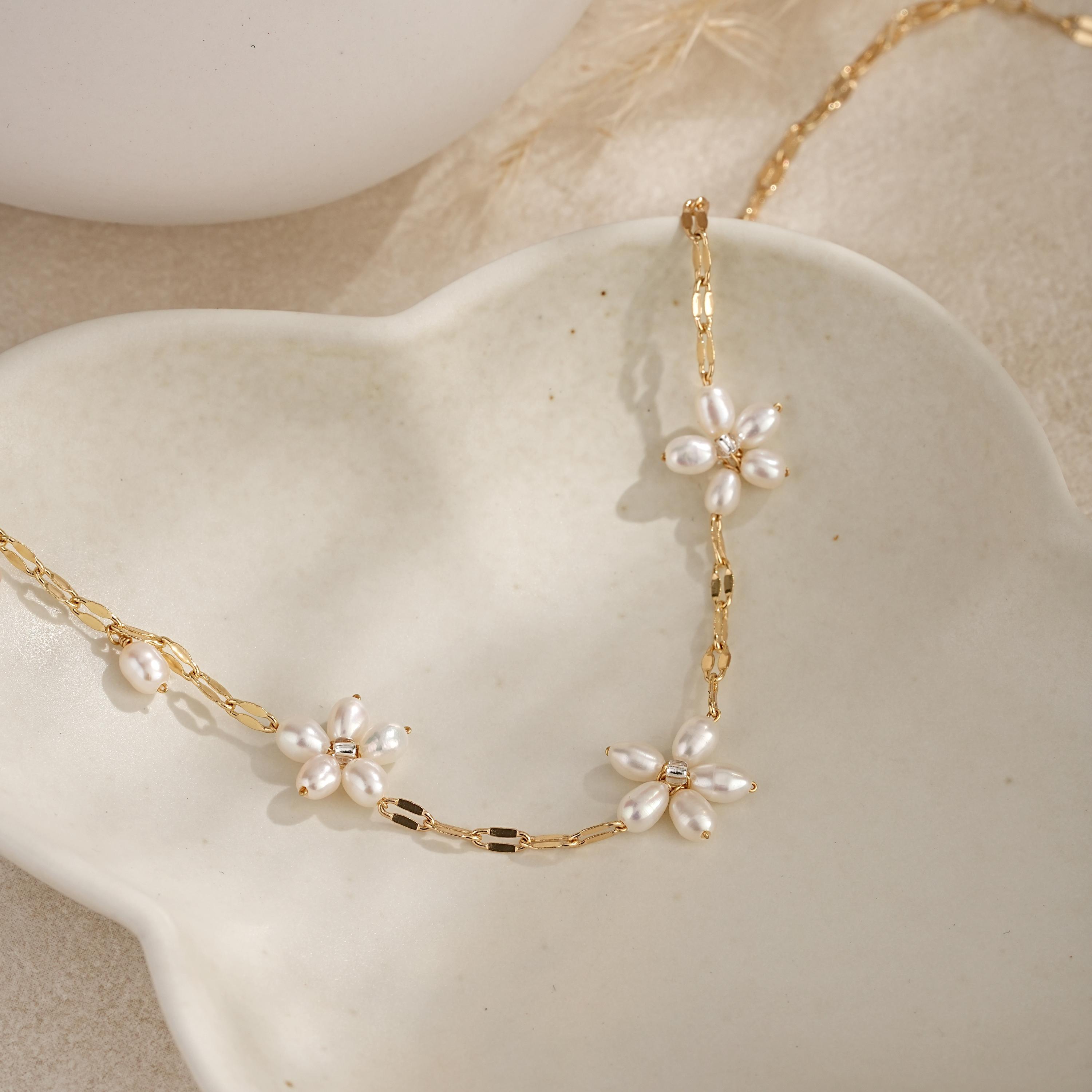 Freshwater Pearl Earrings,Dainty Flower Hoop Earrings,Daisy Pearl Earrings,Pearl Bracelet,Bridal Earrings,Wedding Earrings,Pearl Jewelry Set