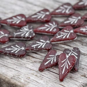 Heart Beads - Czech Glass Beads - Red Heart Beads - Valentines Beads - Heart Charm - 17x11mm - 8pcs (6090)