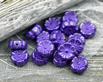 Flower Beads - Czech Glass Beads - Hawaiian Flower Beads - Floral Beads - 16pcs - 9mm - (A197)