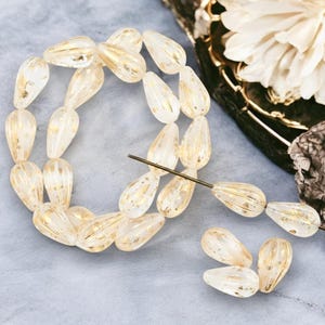 Czech Glass Beads - Melon Beads - Teardrop Beads - Crystal Beads - Drop Beads - 10pcs - 13x8mm - (5051)