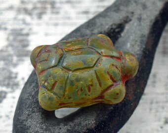 Turtle Beads - Czech Glass Beads - Picasso Beads - Tortoise Beads - 19x14mm - 4pcs - (B309)