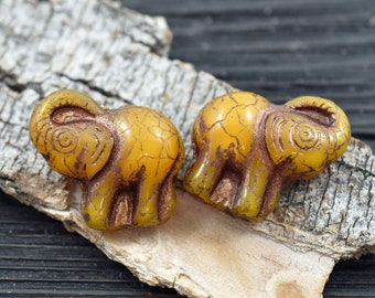 Czech Glass Beads - Elephant Beads - Czech Glass Elephant - Lucky Elephant - Elephant Charm - 21x20mm - 2pcs (5652)