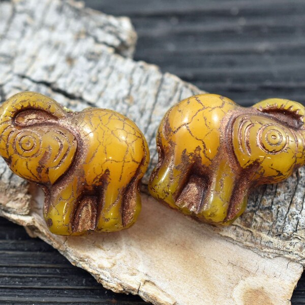 Czech Glass Beads - Elephant Beads - Czech Glass Elephant - Lucky Elephant - Elephant Charm - 21x20mm - 2pcs (5652)