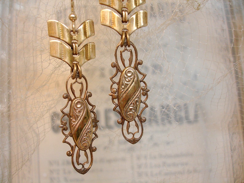 stripes one of a kind vintage assemblage earrings vintage brass chevron chain antique rolled gold repousse cuff links bronze niobium wires