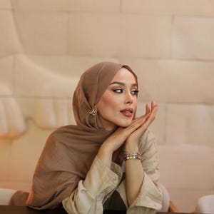 Mjuk bomulls hijab: Lätt och andningsbar vardagsbruk i4 Cappuccino