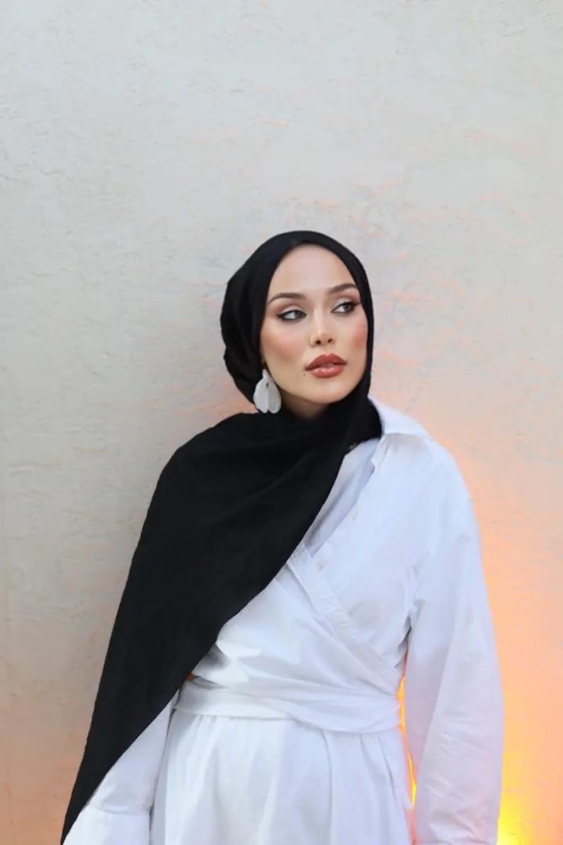 Mjuk bomulls hijab: Lätt och andningsbar vardagsbruk i1 Black