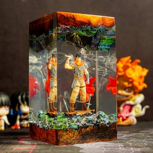 Lámpara de resina epoxi G.uts Berserk hecha a mano, decoración de arte de fantasía oscura, regalo de anime para fans, luz nocturna inspirada en Berserk