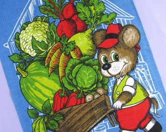 Vintage Tea Towel: Mouse Gardener with Wheelbarrow of Vegetables, gardening gift idea, cute kitsch, 1970s 70s, retro, home decor, dish towel