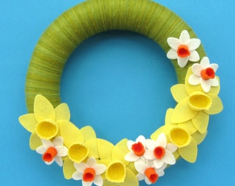 Felt Daffodils Wreath Tutorial, March Spring Easter, DIY, sewing, craft, yarn, indoor 30cm wreath, how to, felt flowers, floral, PDF pattern