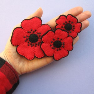 Poppies PDF Pattern - Easy Felt Flower Sewing Tutorial and Embroidery Pattern, sew pretty beaded poppy brooches, headbands and hairclips