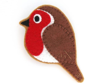 Felt Robin Brooch or Ornament PDF Pattern - felt British bird sewing tutorial, step by step guide, felt bird brooches, Christmas decorations