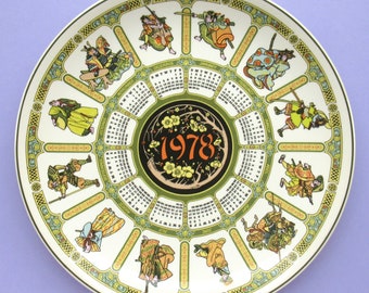 Assiette de calendrier vintage 1978 par Wedgwood, « Samouraï », Japon ancien, motifs japonais, décoration d'intérieur des années 70, à usage décoratif uniquement, NON ALIMENTAIRE