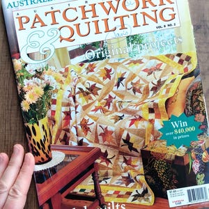Australian Patchwork & Quilting Magazine, Vol 8 No 2, Jan/Feb 2001, vintage craft magazine, pull-out paper pattern sheet included