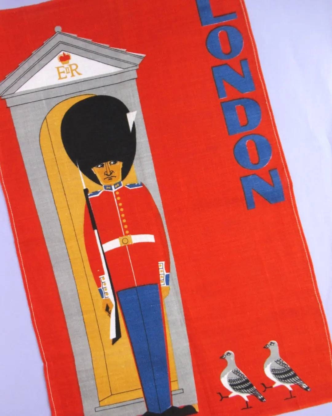 Vintage Tea Towel London Queen's Guard & Pigeons Retro Etsy