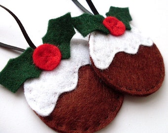 Felt Christmas Pudding Ornament PDF Pattern - easy felt sewing tutorial for making cute decorations for Christmas