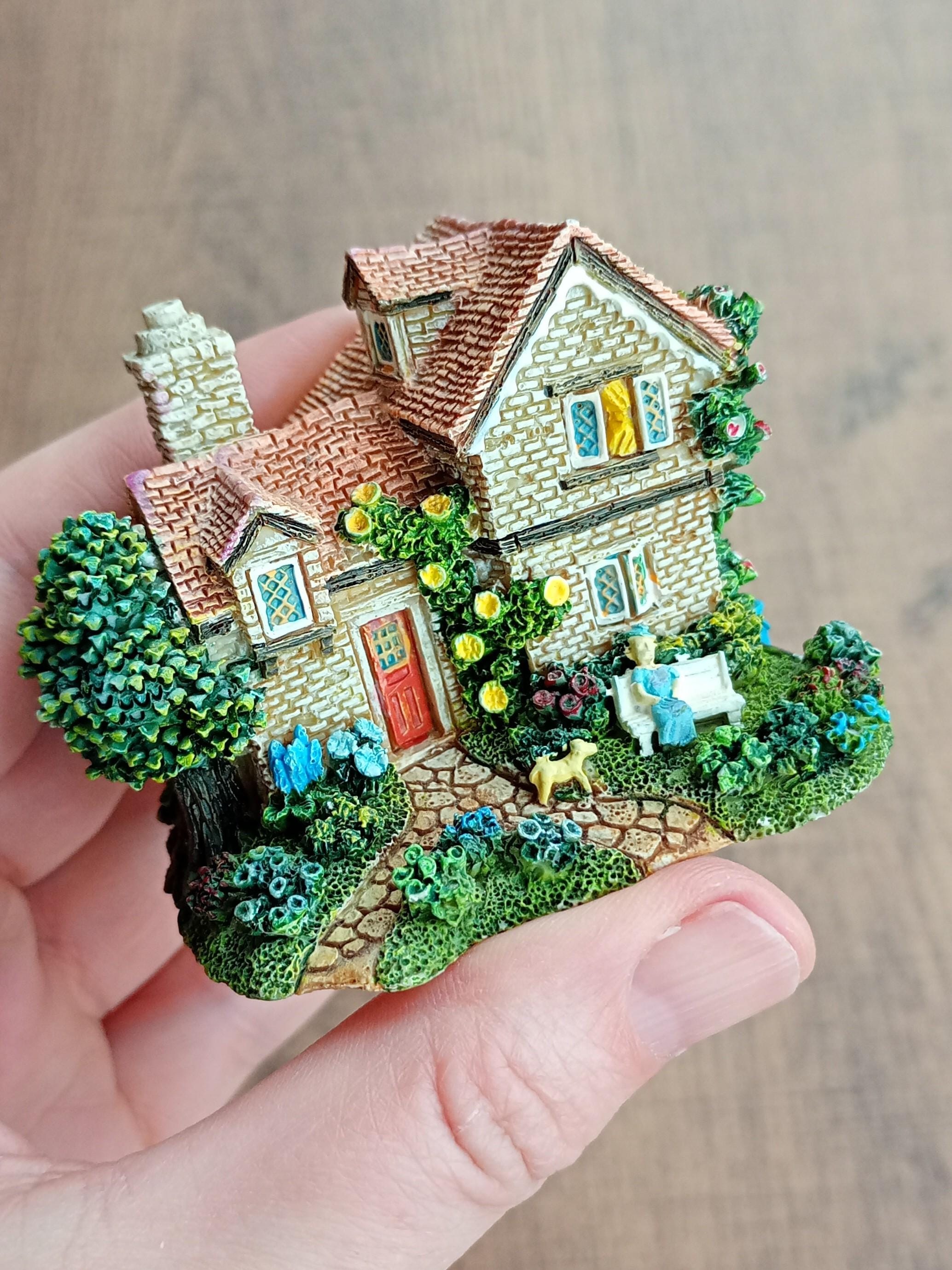 Leonardo Collection Cottages - Etsy UK