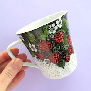 Mug vintage Berries : céramique polonaise de Chodziez, Cottagecore rétro des années 80
