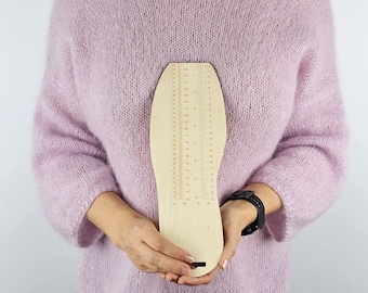 Wooden Foot Measuring Tool - Accurate Sock Knitting Ruler. Handmade Foot Sizer. Ideal for Knitters & Crocheters. Perfect Gift for Crafters