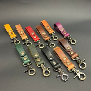 Personalized key ring, leather key ring/belt or bag loop with carabiner, handmade, Made in Italy, gift for him